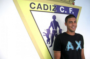 Bruninho Araújo llega cedido al Cádiz procedente del Fluminense