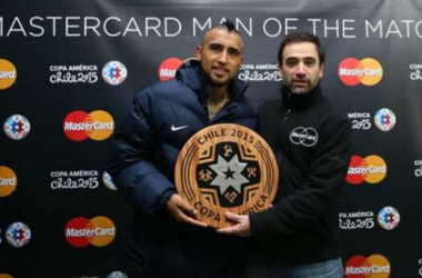 Arturo Vidal Named MasterCard Man of the Match Of 2015 Copa America Opening Contest Against Ecuador