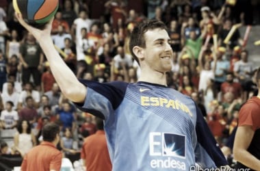 Víctor Claver: &quot;Hemos hecho mejor trabajo defensivo que en los otros dos partidos&quot;