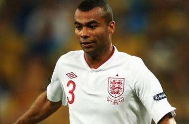 Ashley Cole se retira de la selección inglesa