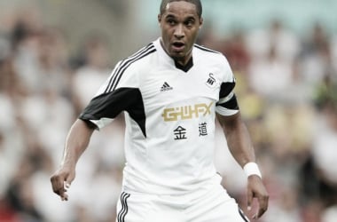 Alan Curtis praises &#039;outstanding&#039; Ashley Williams after Palace point