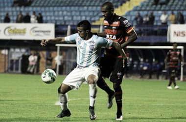 Atuais campeão e vice da Série B, Atlético-GO e Avaí duelam buscando saída do Z-4