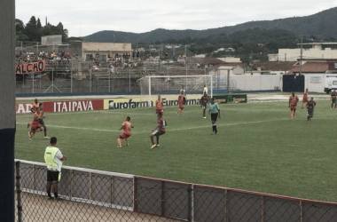Portuguesa leva gol nos acréscimos e fica no empate com o Atibaia pela estreia na Copa SP