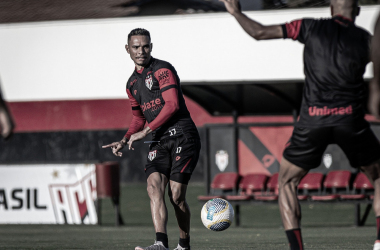 Atlético-GO e Vasco se enfrentam em momentos diferentes pelo Brasileirão 