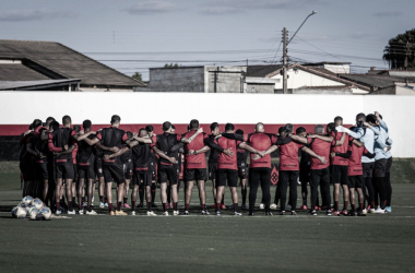 Atlético-GO e Grêmio se encaram em briga contra o rebaixamento