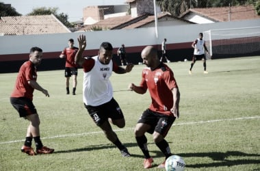 Vivendo momentos diferentes, Atlético-GO e Vila Nova fazem clássico goiano pela Série B