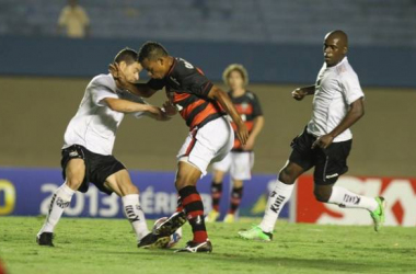 Bragantino vence o Atlético-GO e fica a quatro pontos do G-4