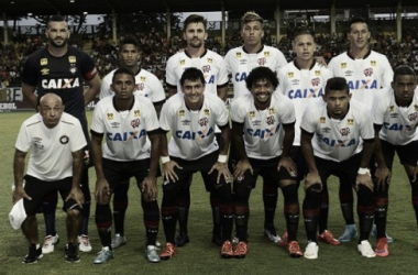Jogadores do Atlético-PR comemoram vitória sobre Flamengo: "Estávamos devendo"