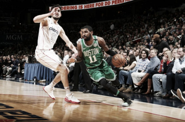 Sob comando de Kyrie Irving, Celtics superam Wizards na prorrogação