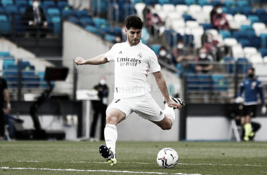 Asensio
se sube al barco