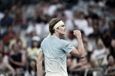 Australian Open, avanza Zverev. Crolla Wawrinka