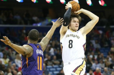 Babbitt, Pelicans Agree to Two-Year, $2.5 Million Re-Signing Deal