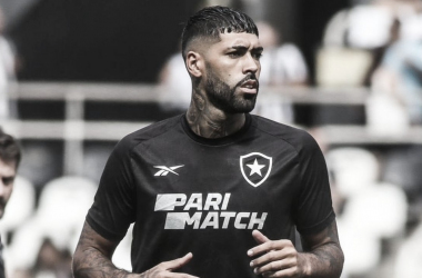 Alexander Barboza desabafa após virada do Vasco contra o Botafogo no Nilton Santos