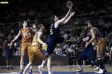 Barcelona Regal vence con contundencia y autoridad a Valencia Basket