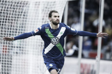 Dost to stay with VfL Wolfsburg