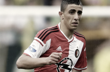 El Feyenoord renueva a Basacikoglu