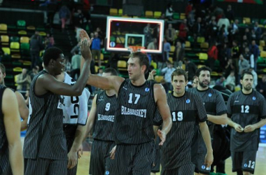 El Bilbao Basket se exhibe en Miribilla