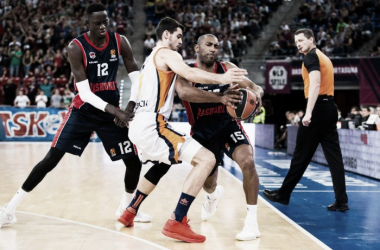 Turkish Airlines EuroLeague - Il Valencia inguaia il Baskonia, blitz Bamberg a Malaga
