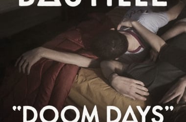 La noche apocalíptica de Bastille en Doom Days