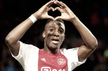 Bazoer, a un paso de decir adiós al Ajax