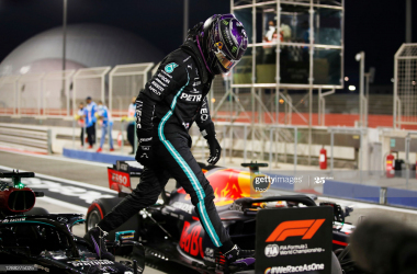Mercedes take the top two spots, as Hamilton clinches pole - Bahrain GP Qualifying