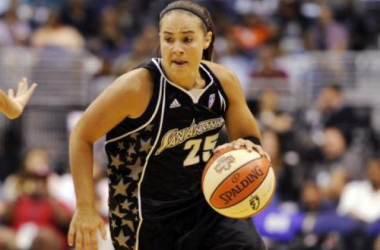 San Antonio Spurs Hire WNBA Star Becky Hammon As Assistant Coach