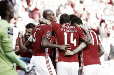 Benfica goleó y el Estadio da Luz fue una fiesta