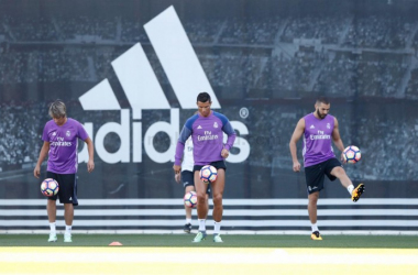 Coentrão, Navas y Benzema trabajan con el grupo