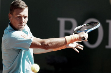 Berdych avanza y espera a Haas o Raonic