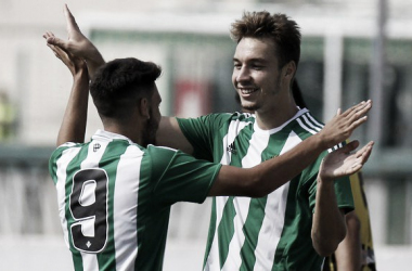 El Real Betis B firma un arranque demoledor