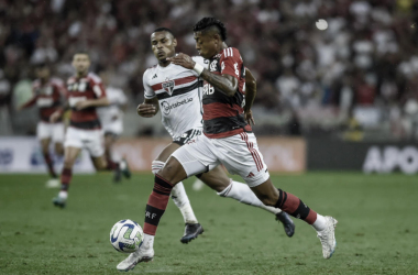 Flamengo e São Paulo empatam em jogo movimentado no Maracanã