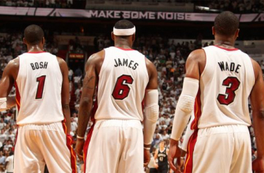 Wade e Bosh prolungano coi Miami Heat, per LeBron massimo salariale?