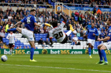 Rodallega le da primera victoria al Fulham
