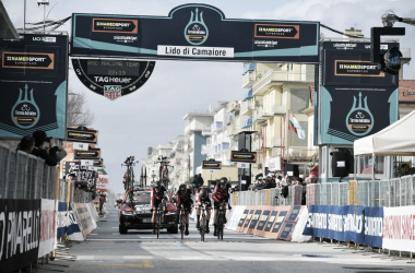 Tirreno-Adriatico, cronosquadre alla BMC. Damiano Caruso maglia azzurra