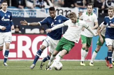 Boateng y Farfan dan una sufrida victoria al Schalke 04