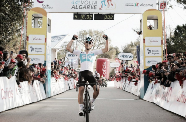 Kwiatkowski impone su ley en Malhao para llevarse la Vuelta al Algarve