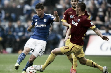 El Schalke 04 acerca al Paderborn al descenso