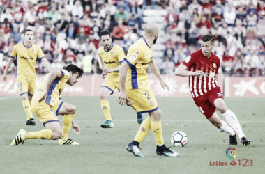 Rubén Alcaraz en el partido frente a la AD Alcorcón | Fuente: La Liga