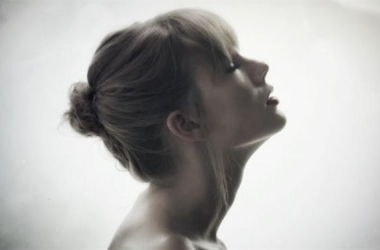 Taylor Swift recuerda su 'Style'