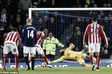 Everton 0-1 Stoke City: Bojan penalty earns hard-fought win