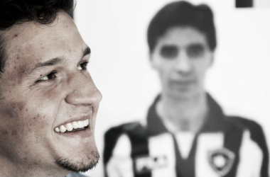 Fã de Mauro Galvão, Alisson espera ter sucesso do ídolo no Botafogo
