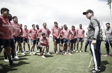 Brigando na parte de baixo da tabela, Bragantino e Cuiabá se enfrentam pelo Brasileirão