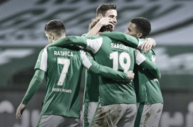 Los jugadores del Werder Bremen festejando el triunfo / Foto: @werderbremen