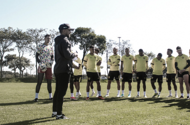 Em casa, Brusque encara Atlético-GO para quebrar tabu