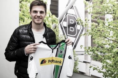 Hofmann swaps Dortmund for Gladbach, signs deal until 2020