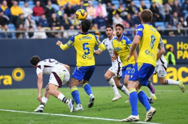 Previa: Cádiz CF-Burgos CF: optimismo en el último partido del año en Cádiz