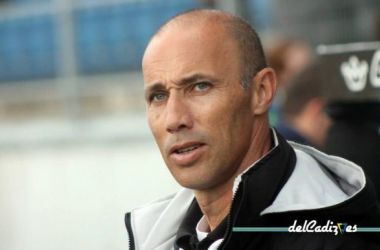 Antonio Calderón seguirá siendo entrenador del Cádiz