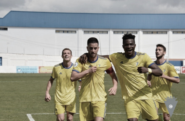 El Cádiz B le da una manita al Arcos CF y sigue adelante