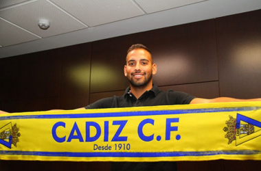 Canario deja de ser jugador del Cádiz CF y se acerca de nuevo a la Balona