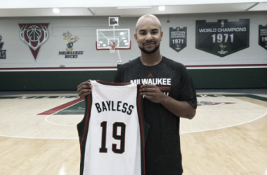 Jerryd Bayless apuesta por el proyecto de los Bucks